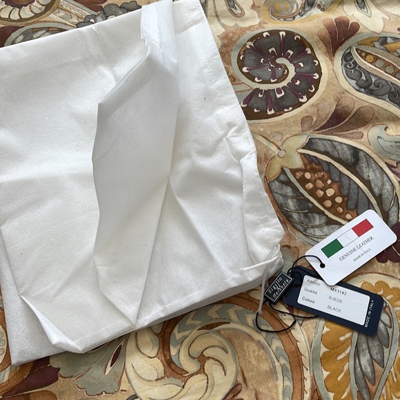 Pristine suede fringe bag* - Picture 8 of 9